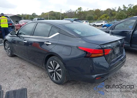 2019 Nissan Altima 2.5 Sv z USA, uszkodzony, nr VIN 1N4BL4DV3KC138412